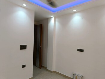 2 BHK Builder Floor for Sale in Govindpuri, Delhi
