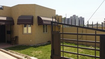 Plot for Sale in Sector 122, Noida