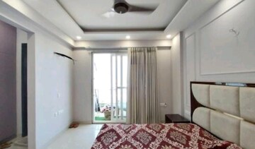 Bedroom in 5 BHK Apartment at Prithvi Apartment-52, Sector 52 – for Sale