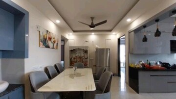 Living Room in 5 BHK Apartment at Prithvi Apartment-52, Sector 52 – for Sale