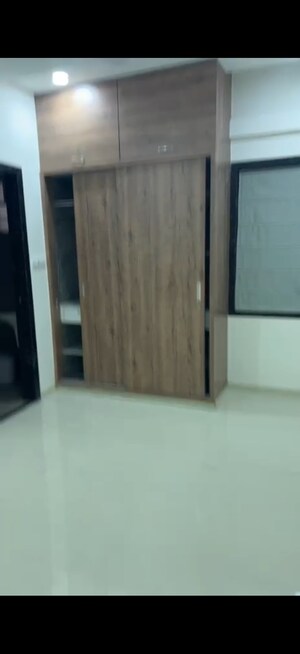 Room in 3 BHK Apartment at Himayat Nagar – for Rent