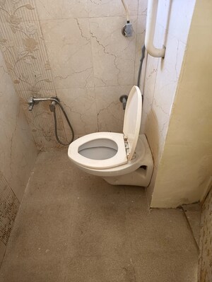 Bathroom in 2 BHK Villa at Paldi – for Rent