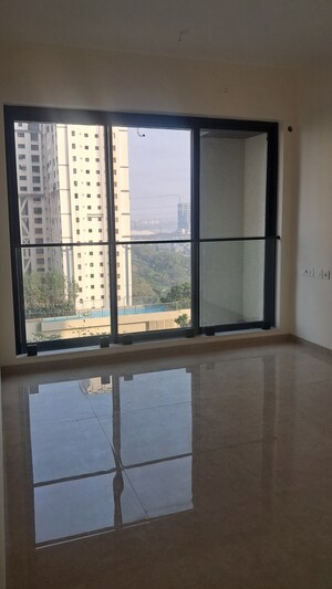Furnished Amenities in 3.5 BHK Apartment at Dosti Eastern Bay, Wadala – for Rent