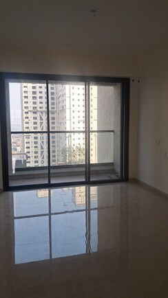 3.5 BHK + Servant Room Apartment For Rent in Dosti Eastern Bay