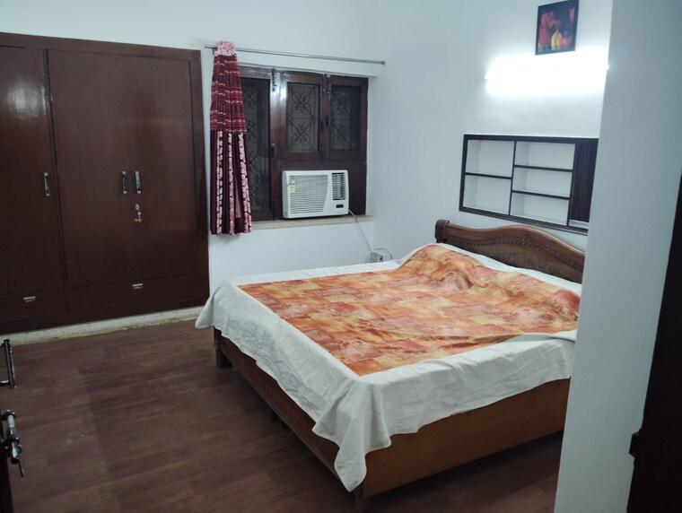 Bedroom, greater kailash i 2 Bedroom 500 Sq.Yd. Builder Floor In Greater Kailash I Delhi 10027672