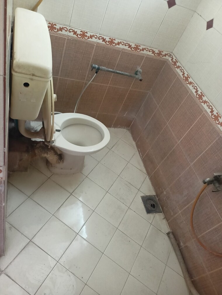 Bathroom, paldi 2 Bedroom 1250 Sq.Ft. Apartment In Paldi Ahmedabad 10027687