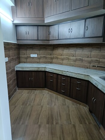 3 BHK Flat for Sale in Vasundhara Enclave, Delhi