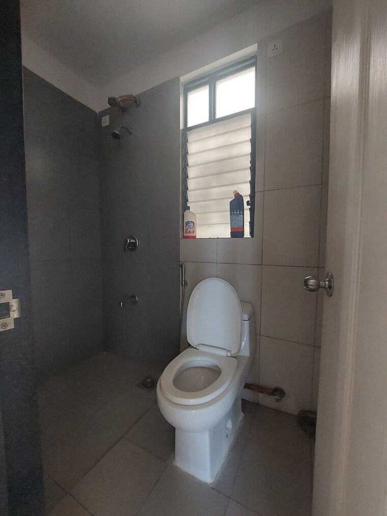 Bathroom, nanded-asawari 3 Bedroom 1358 Sq.Ft. Apartment In Nanded Pune 10033773