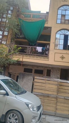 2.5 BHK + Pooja Room Independent House For Sale in Sector 7