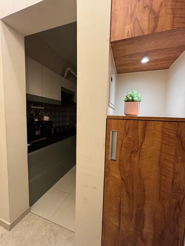 Furnished Amenities in 2 BHK Apartment at Lodha Amara, Kolshet Road – for Rent