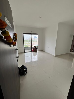 Furnished Amenities in 2 BHK Apartment at Roshan Milestone, Tathawade – for Rent