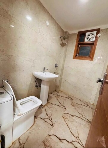 1.5 BHK Builder Floor For Rent in Chattarpur