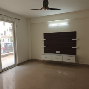 Room in 3.5 BHK Apartment at Emaar Emerald Floors Premier, Sector 65 – for Rent