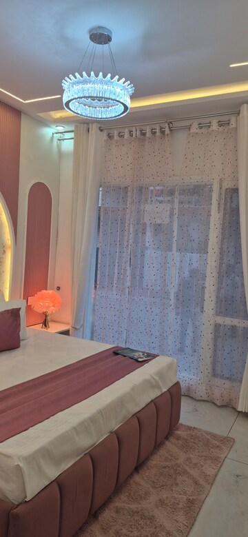 Furnished Amenities in 3 BHK Apartment at Sector 123 – for Sale