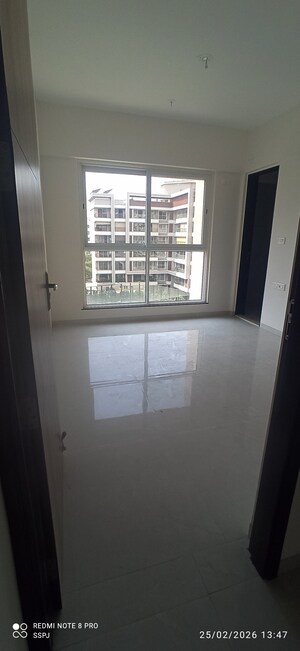 Room in 4 BHK Apartment at Nyati Elite, Undri – for Sale