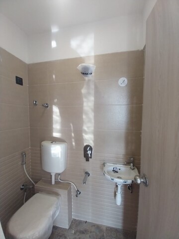 Bathroom in 1 BHK Apartment at Divya Darpan, Jogeshwari East – for Sale