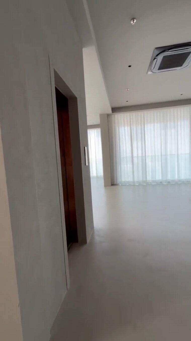 Room, rustomjee-seasons 6 Bedroom 4750 Sq.Ft. Penthouse In Bandra East Mumbai 10039713