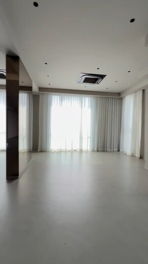 Room in 6 BHK Penthouse at Rustomjee Seasons, Bandra East – for Sale