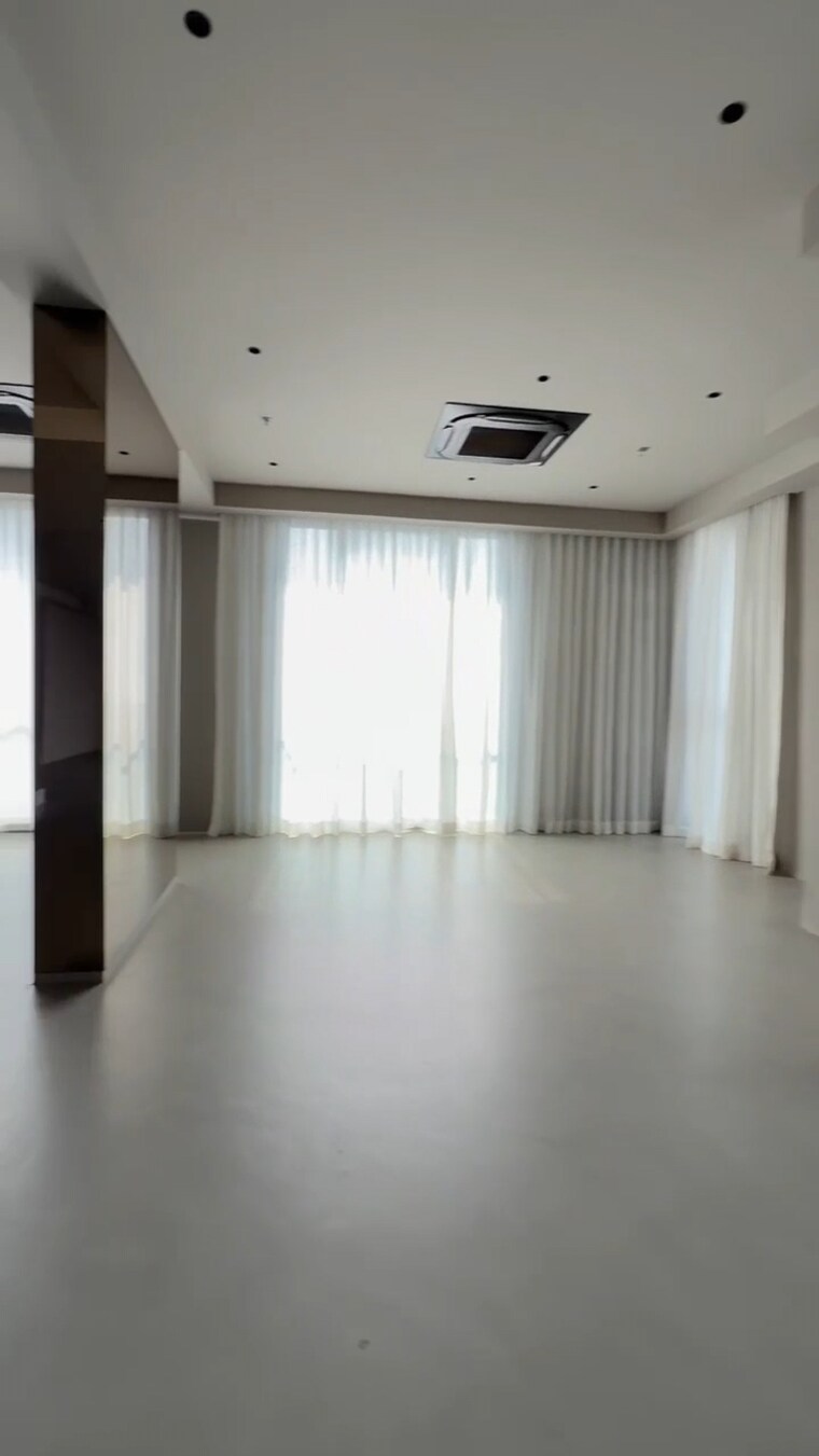Room, rustomjee-seasons 6 Bedroom 4750 Sq.Ft. Penthouse In Bandra East Mumbai 10039713