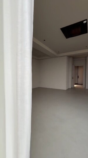 Room in 6 BHK Penthouse at Rustomjee Seasons, Bandra East – for Sale