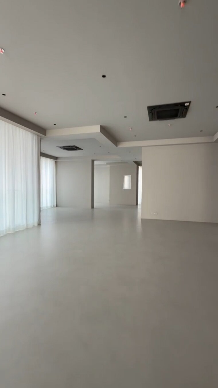 Room, rustomjee-seasons 6 Bedroom 4750 Sq.Ft. Penthouse In Bandra East Mumbai 10039713