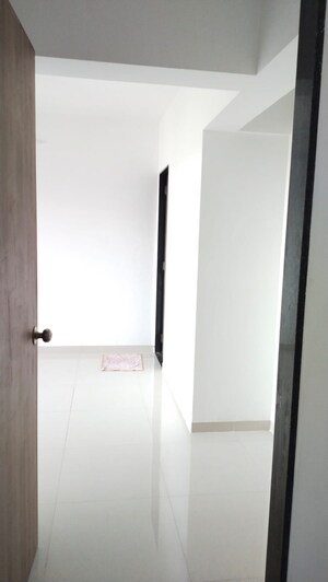 Room in 1 BHK Apartment at Sayba Arcadia, Kurla – for Rent