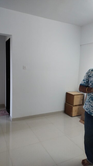 Furnished Amenities in 1 BHK Apartment at Sayba Arcadia, Kurla – for Rent