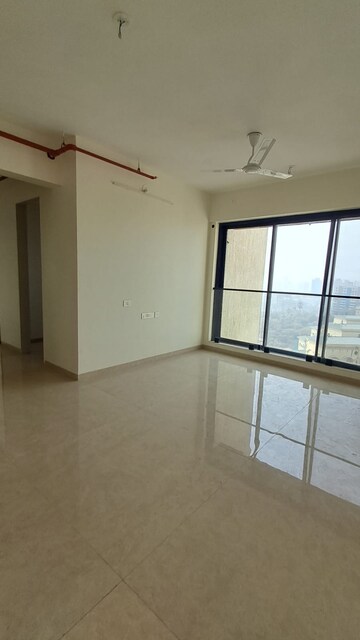 Room in 2 BHK Apartment at Dosti Eastern Bay Phase 1, Wadala – for Rent