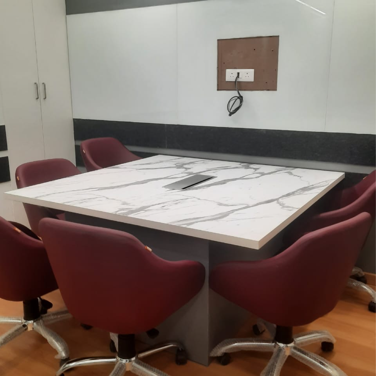 Office Space For Rent in DLF Phase II