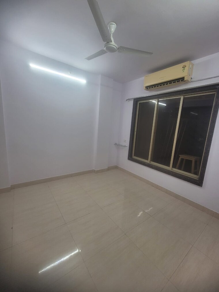 Room, ghodbunder road 1 Bedroom 575 Sq.Ft. Apartment In Ghodbunder Road Thane 10043317