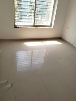 Room in 2 BHK Apartment at ARV Imperia, Pisoli – for Rent
