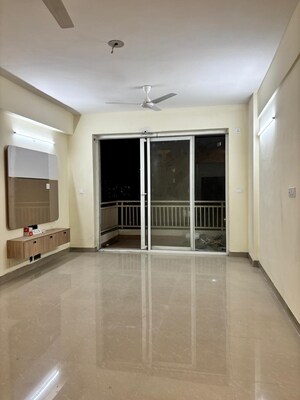 Room in 3 BHK Apartment at Ansal Height 86, Sector 86 – for Rent