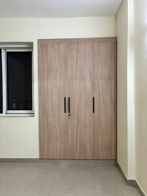 Room in 3 BHK Apartment at Ansal Height 86, Sector 86 – for Rent