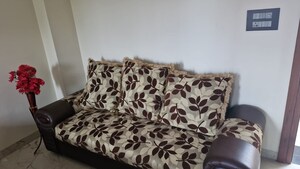 Bedroom in 1 BHK Builder Floor at Gomti Nagar – for Rent