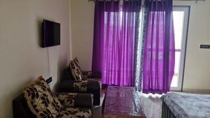 Living Room in 1 BHK Builder Floor at Gomti Nagar – for Rent