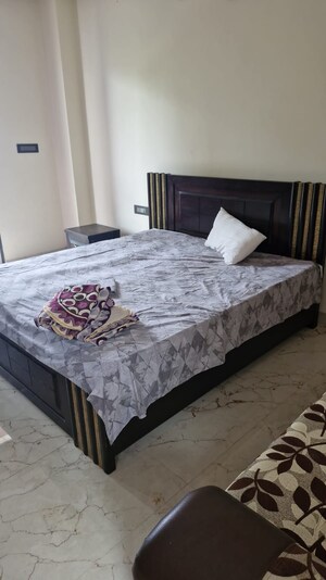 Bedroom in 1 BHK Builder Floor at Gomti Nagar – for Rent