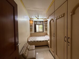 Building Lobby in 2.5 BHK Apartment at Andheri West – for Rent
