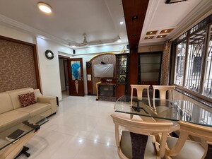 Living Room in 2.5 BHK Apartment at Andheri West – for Rent