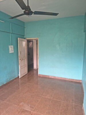 Room in 2 BHK Independent House at Kurla East – for Rent