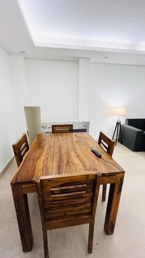 Furnished Amenities in 3 BHK Builder Floor at Gupta Awas, Sector 43 – for Rent