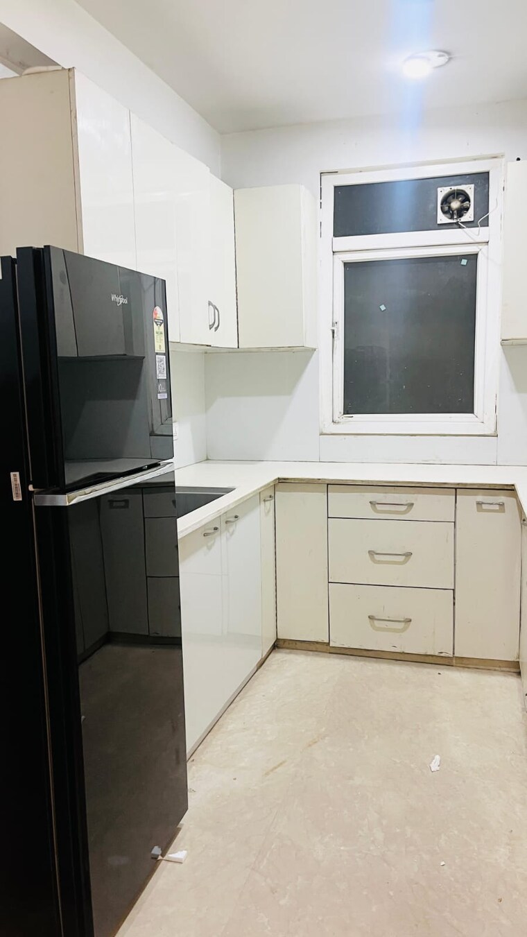Kitchen, gupta-awas 3 Bedroom 1650 Sq.Ft. Builder Floor In Sector 43 Gurgaon 10043368