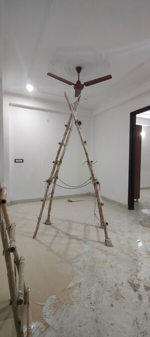 Room in 1 BHK Builder Floor at Chattarpur – for Rent