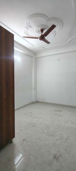 1 BHK Builder Floor For Rent in Chattarpur