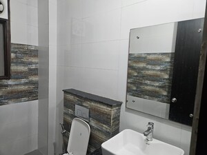 Bathroom in 2 BHK Builder Floor at Ardee Mall, Sector 52 – for Rent