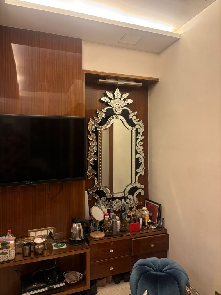 Kitchen, lodha-paradise 5 Bedroom 2500 Sq.Ft. Apartment In Majiwada Thane 10043391