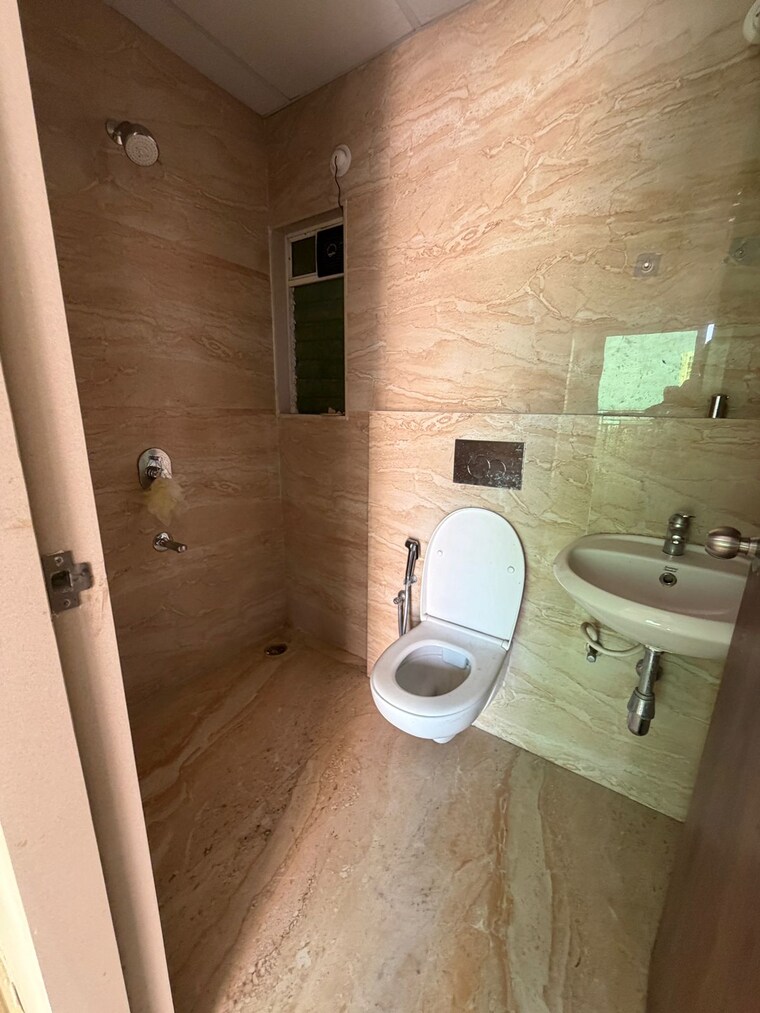 Bathroom, siddhi-highland-springs 1 Bedroom 465 Sq.Ft. Apartment In Dhokali Thane 10043392