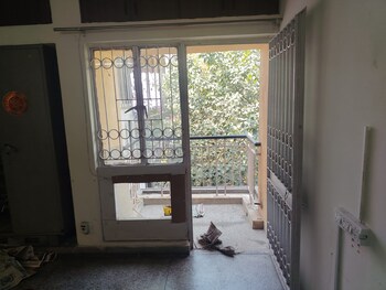 2 BHK Flat for Rent in Vasant Kunj, Delhi