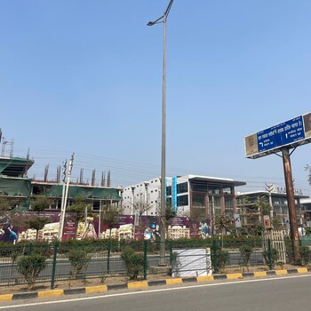 Mansha Vega Street