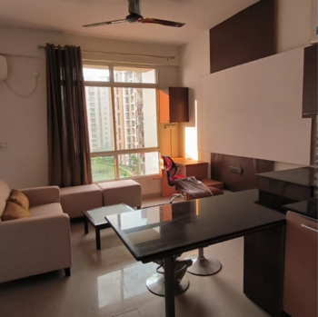 Supertech Czar Suites