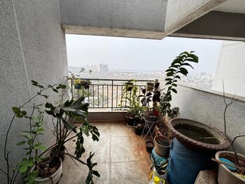 Aradhana Apartment Rambaug Colony